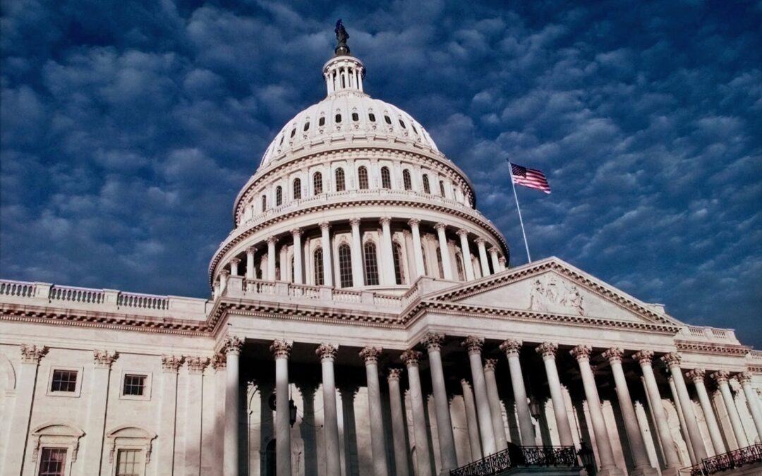 У Конгресі США зареєстрували законопроект, який дозволяє українцям, що мають “гуманітарний пароль”, залишитися жити у США